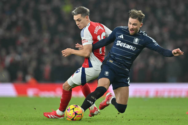 比赛中被换 比赛中被换