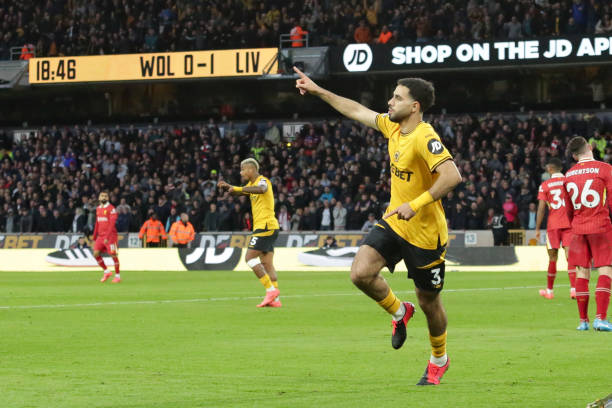 每位教练都 每位教练都